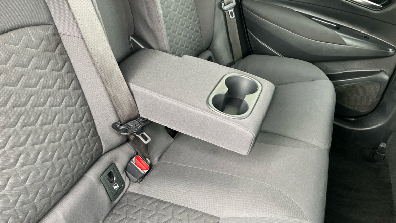 Toyota Corolla 2.0 VVT-i Hybrid Design 5dr CVT Hybrid Estate